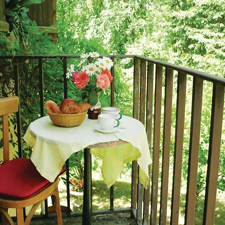 Three-bedroom Holiday In * Plazac