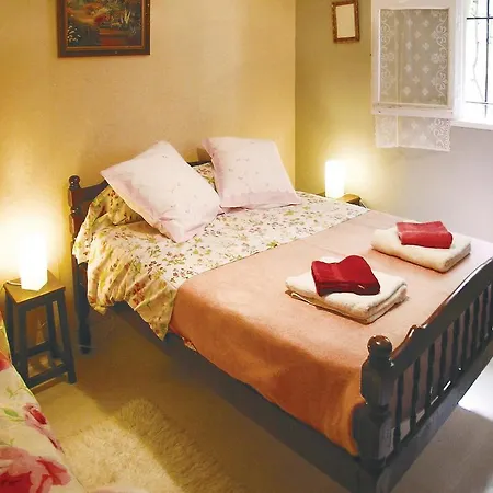 Nyaraló Three-bedroom Holiday In